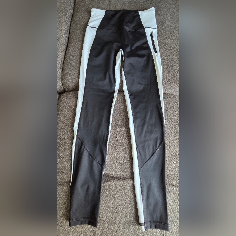 Victoria's Secret Leggings In Size Small